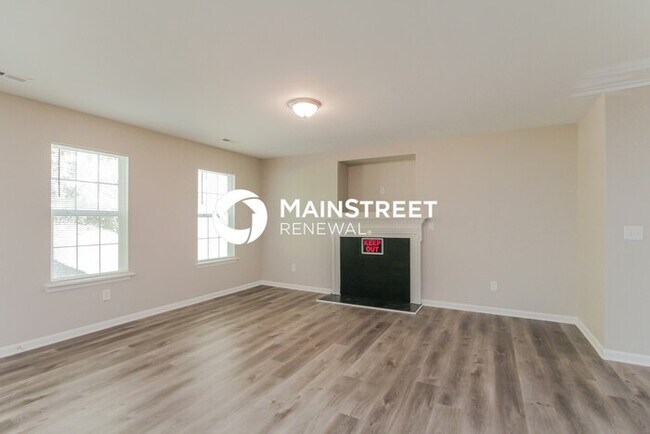 Foto del edificio - 3 Bedroom Pet-Friendly Home in Charlotte, NC with Main Street Renewal