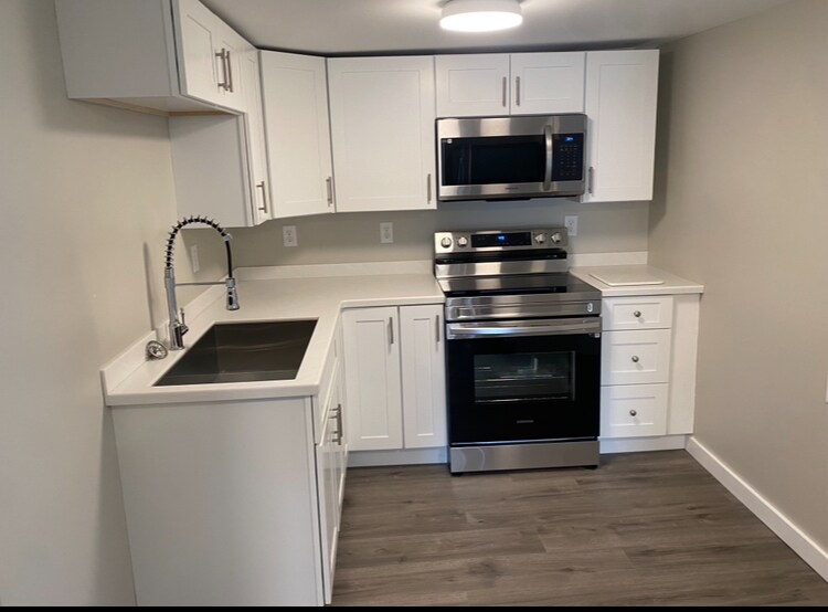 19 Lower Main St E Unit 3, Johnson, VT 05656 Room for Rent in Johnson