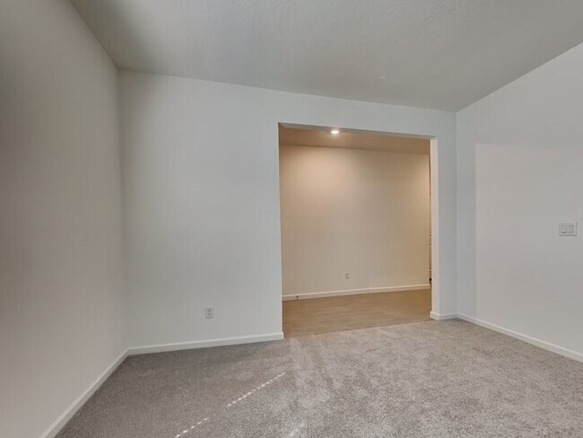 Building Photo - 8264 Horsebit Cir