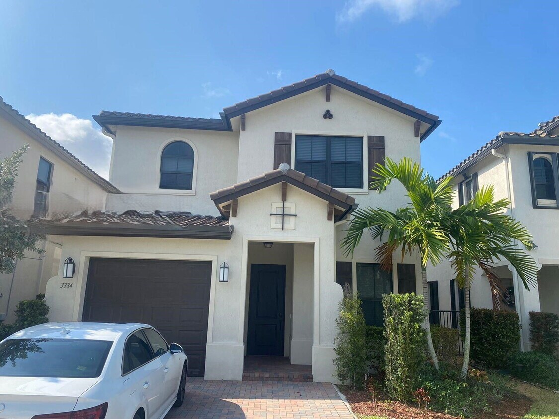 Photo - 3334 West 96 Place, Hialeah, FL 33018 - 4 BR 3 BA Single-Family Home