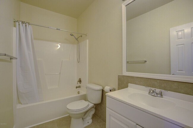 Building Photo - 303 Cedar Island Trl