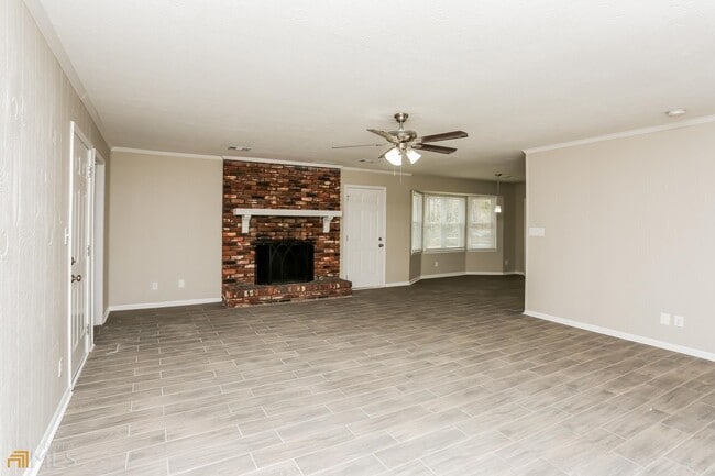 Building Photo - 65 Fairfield Dr