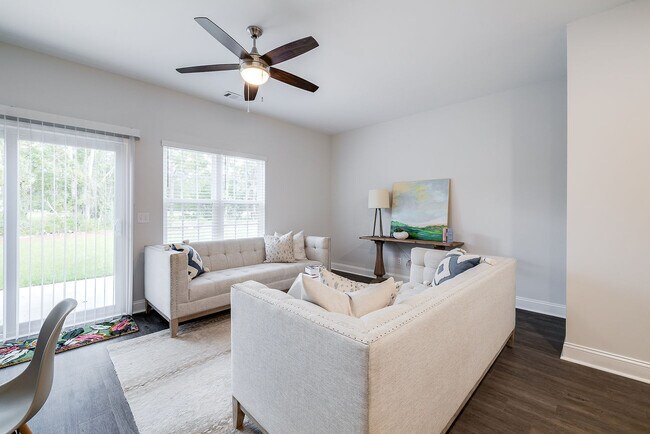 Foto del edificio - 93 Belleau Woods Cir