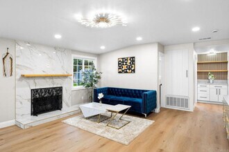 Building Photo - 13824 Powers Rd