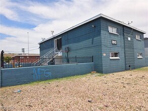 Building Photo - 2913 Stewart Ave