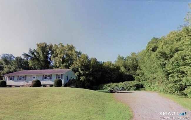 Foto del edificio - 8 White Oak Rd
