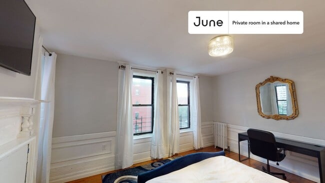 Building Photo - Room in Shared 4 bed/1 bath home
