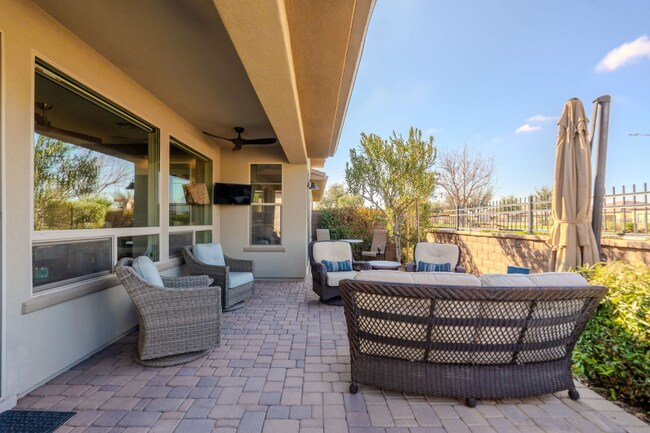 Building Photo - 36096 N Desert Tea Dr