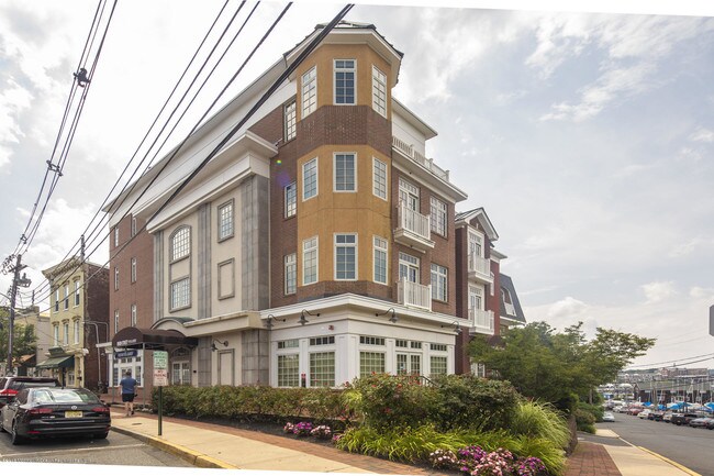 Foto del edificio - 11 Wharf Ave