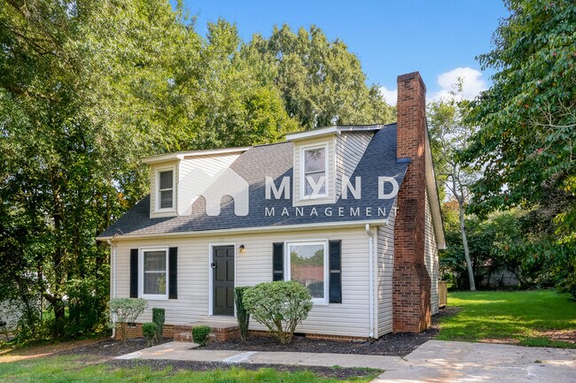 Building Photo - 112 Pineview Ct