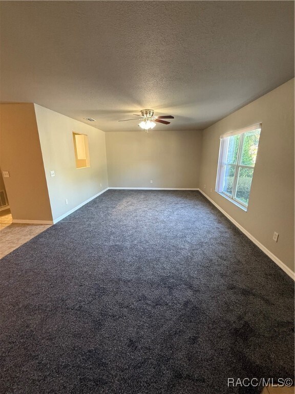 Foto del edificio - 1151 N Lion Cub Point