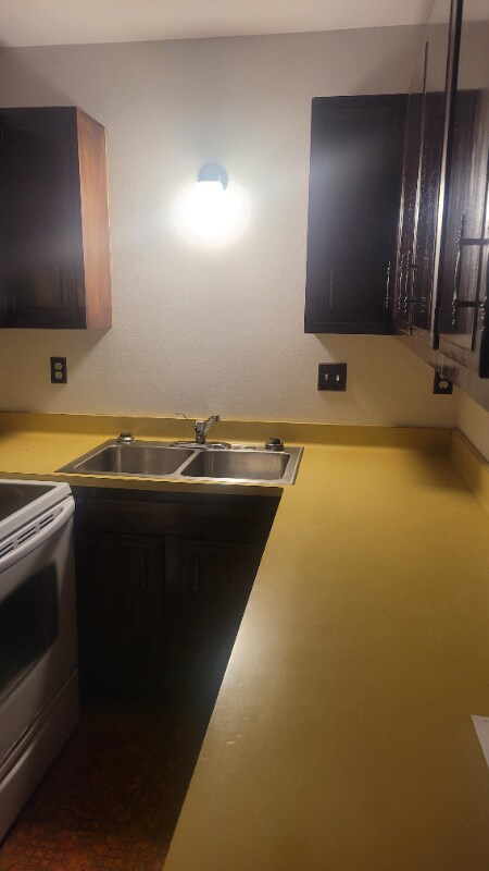 Foto del edificio - 2107 S 94th St