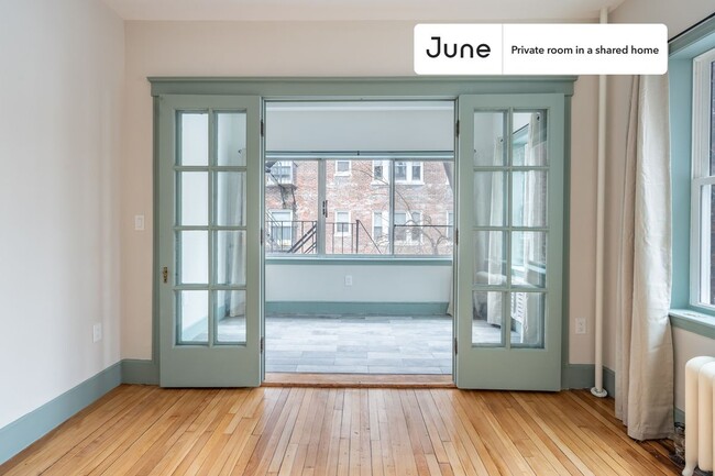 Building Photo - Private bedroom in 2 bed/1 bath Home
