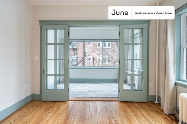 Foto del edificio - Room in Shared 2 bed/1 bath home