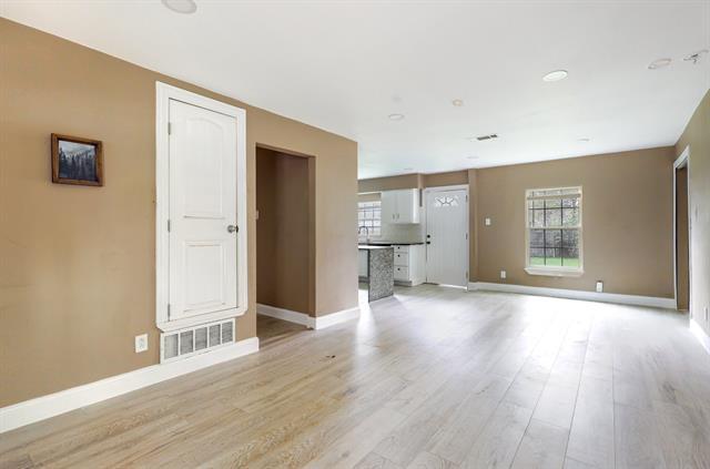 Foto del edificio - 517 Thompson St