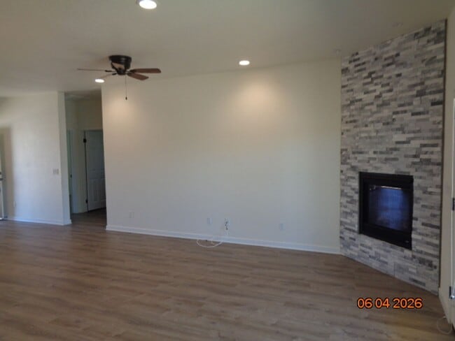 Building Photo - Executive Home in West Lancaster