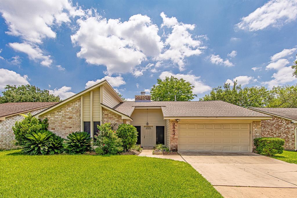 2543 Sage Brush Ln, Sugar Land, TX 77479 House Rental in Sugar Land