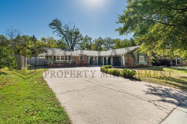 Building Photo - 1126 Farmstead St