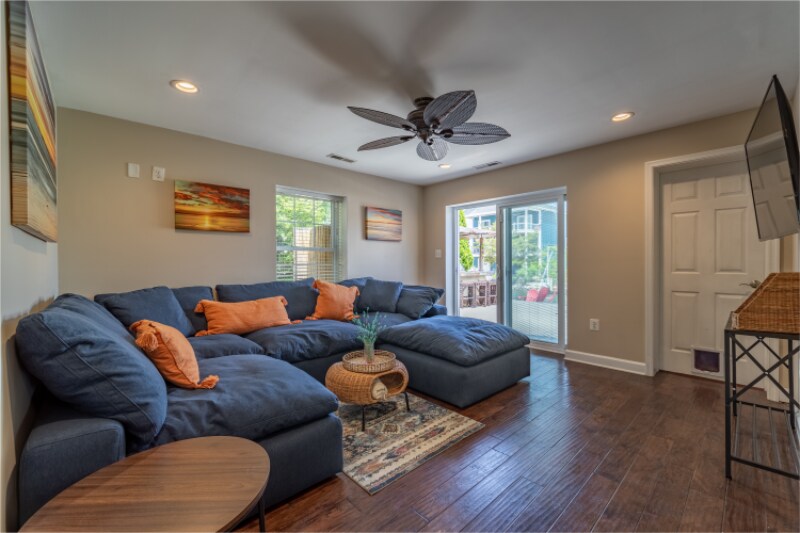 Foto principal - 10428 Exeter Rd