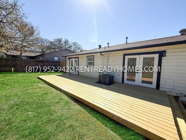 Foto del edificio - 913 Harrison Dr