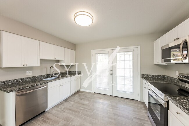 Building Photo - Welcome to this charming 3 bedroom home.