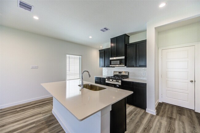 Building Photo - 2907 Crown Gate Dr
