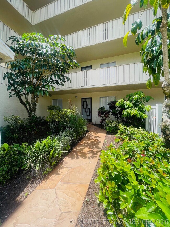 Foto del edificio - 7286 Huntington Ln