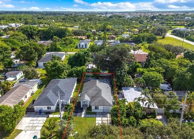 Photo - 23061 SW 124th Ct House