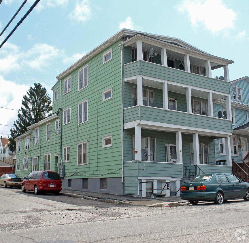 Primary Photo - 101 S Wyoming St