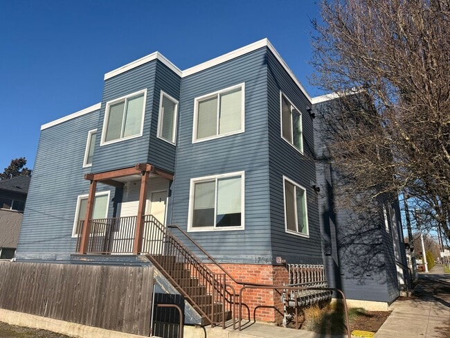 Building Photo - TFSC-B1714