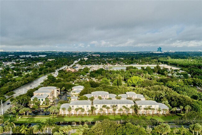 Building Photo - 4649 SW 75th Way