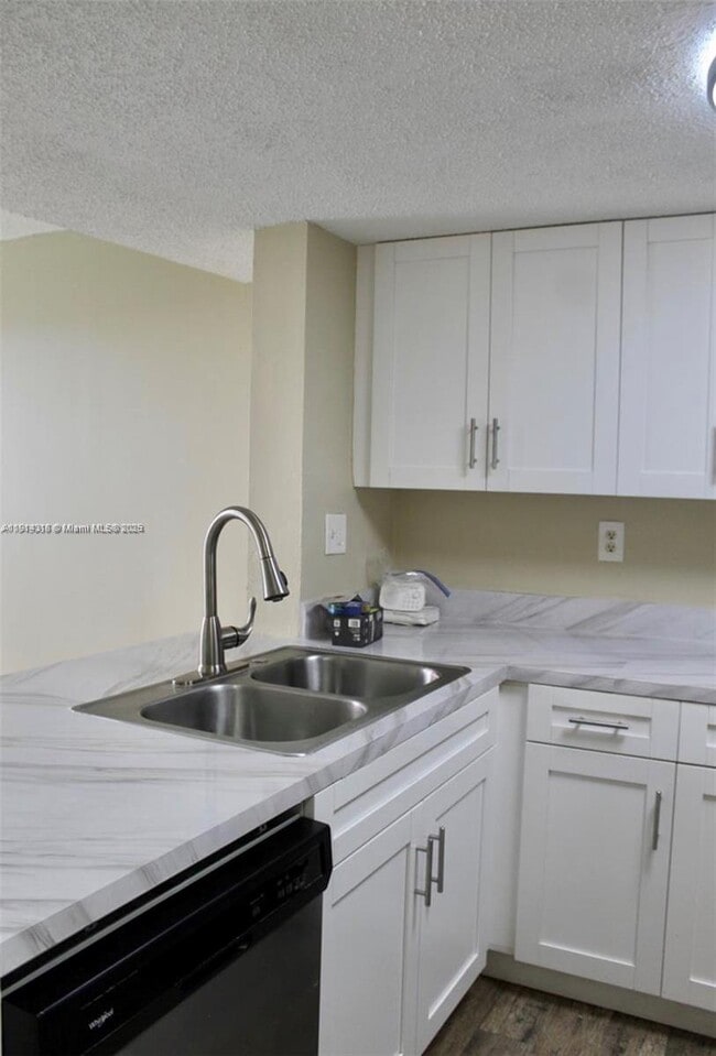 Foto del edificio - 20824 San Simeon Way