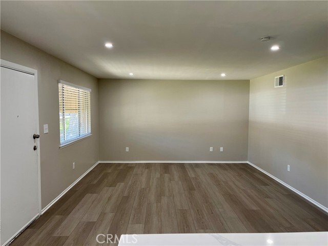 Foto del edificio - 154 Sinclair Ave