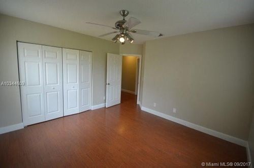 Foto del edificio - 1374 SW 106th Ave