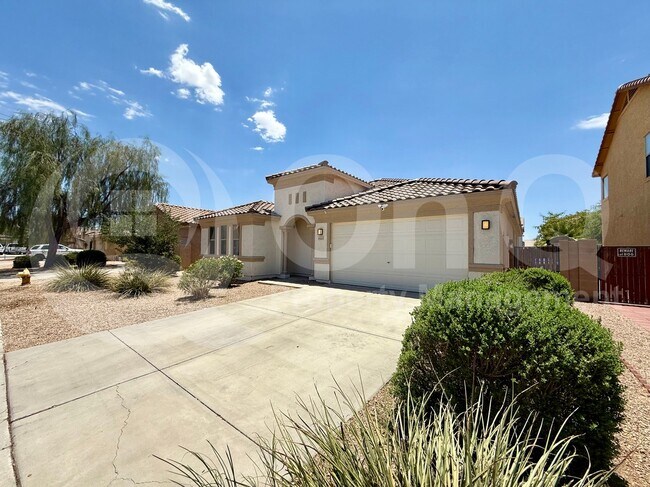 Building Photo - 45513 W Starlight Dr