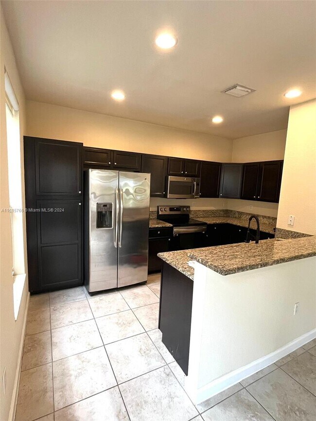 Foto del edificio - 9401 SW 172nd Ave