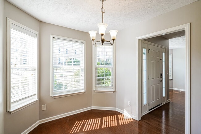 Building Photo - 1416 Sprucedale Dr