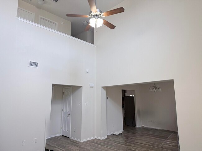 Building Photo - 4303 Melissa Dr