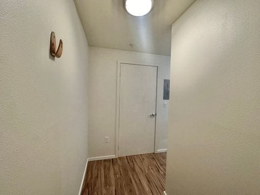 Building Photo - Beautiful condo w/garage space in desirable Belltown! Available 6/10/2026!