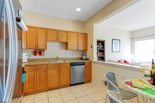 Foto del edificio - 376 Summerhill Dr