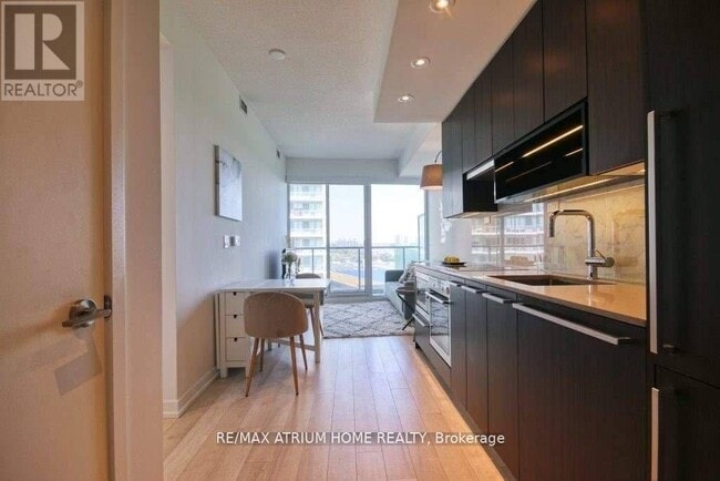 Building Photo - 115 McMahon Dr