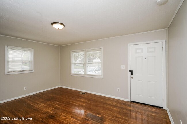 Building Photo - 315 N 36th St