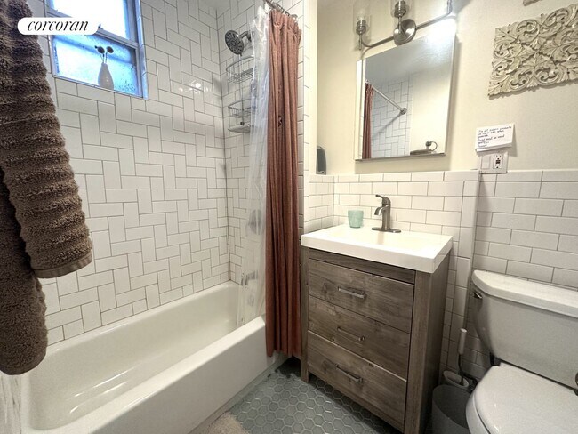 Building Photo - 27-17 41st Ave