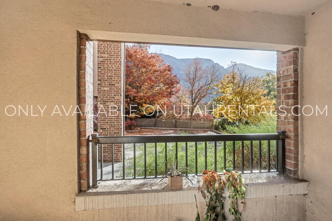 Building Photo - 843 E 620 N