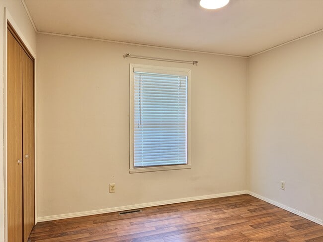 Building Photo - 809 Wynstone Way