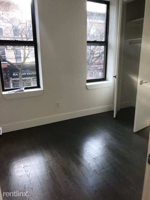 Foto del edificio - 657 Seneca Ave