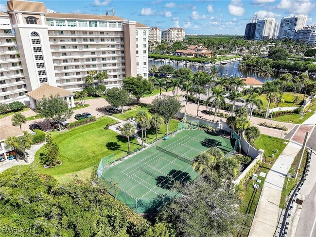 Foto del edificio - 13105 Vanderbilt Dr