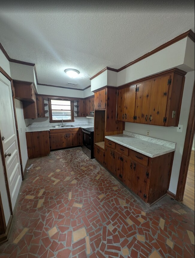 Foto del edificio - 1130 Lombard Dr