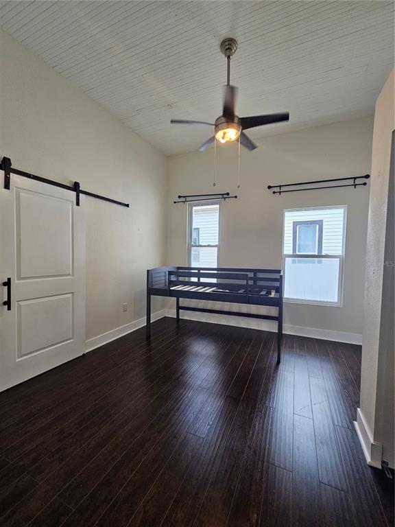 Foto del edificio - 2321 W Walnut St