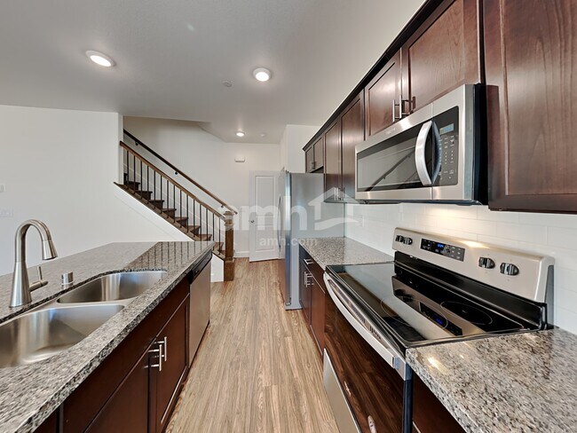 Building Photo - 78 Foxridge Swings Ln